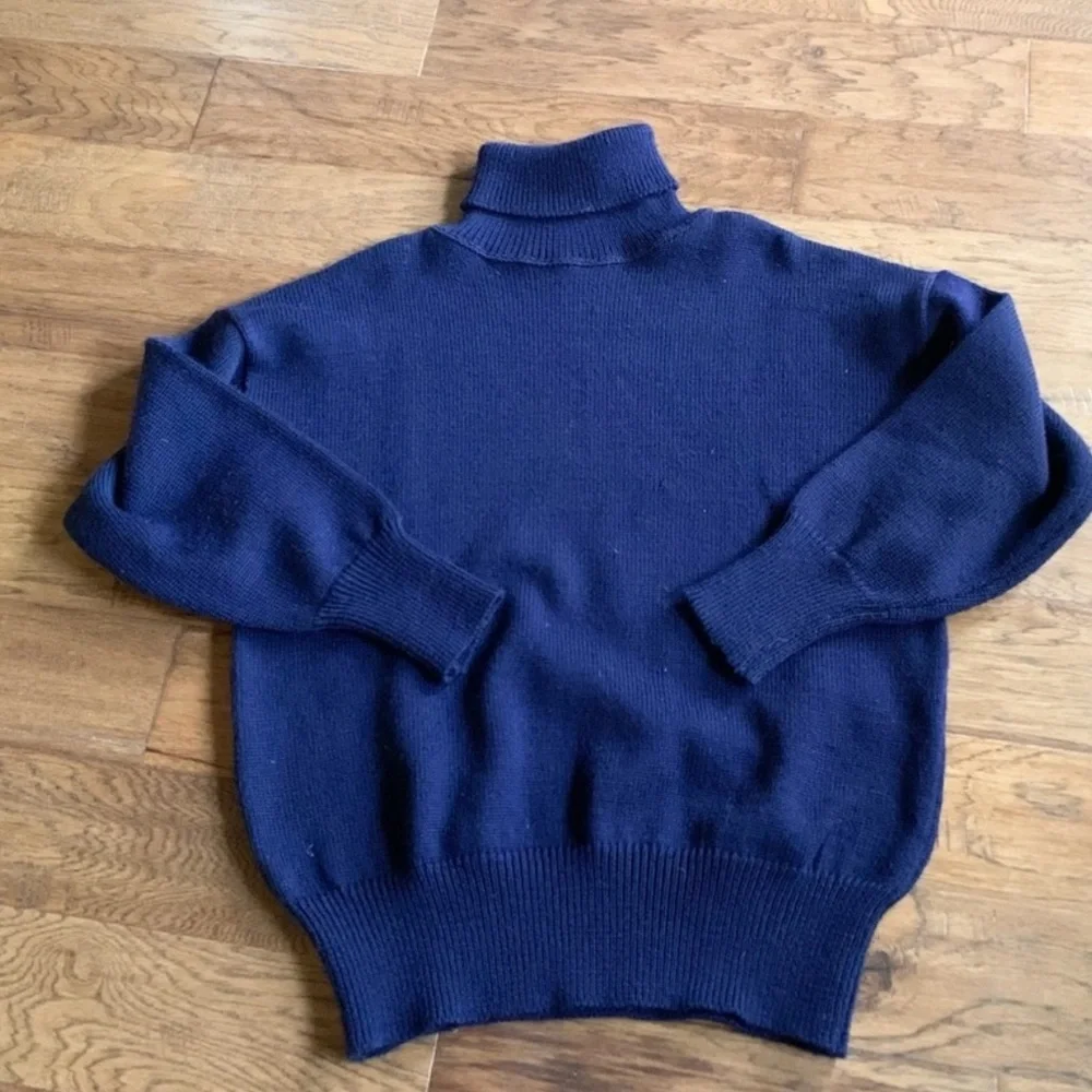 Cabela’s Pure Wool Turtleneck Top‎